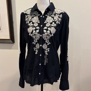 3J Workshop - Johnny Was - Embroidered Snap Shirt Large -fits like a med